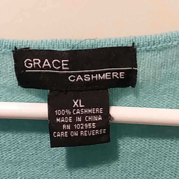 Sweater - Picture 2 of 6